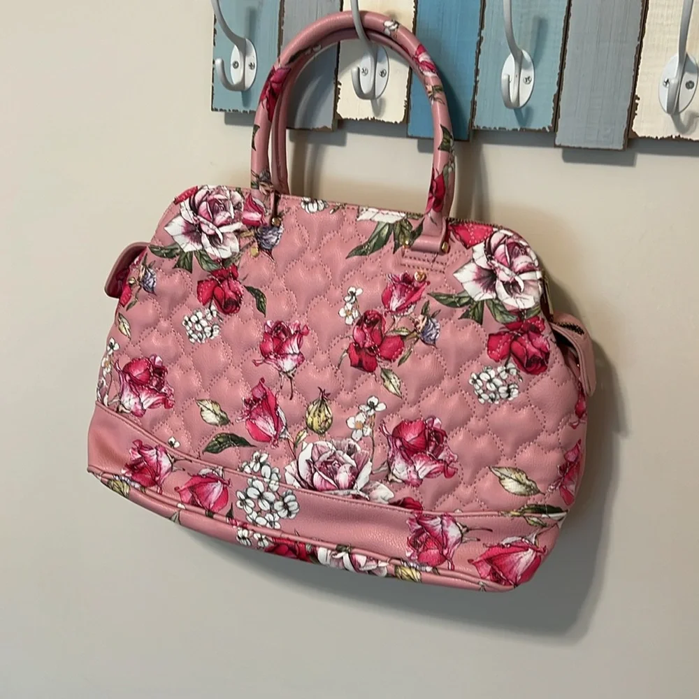 Betsey Johnson betsey johnson